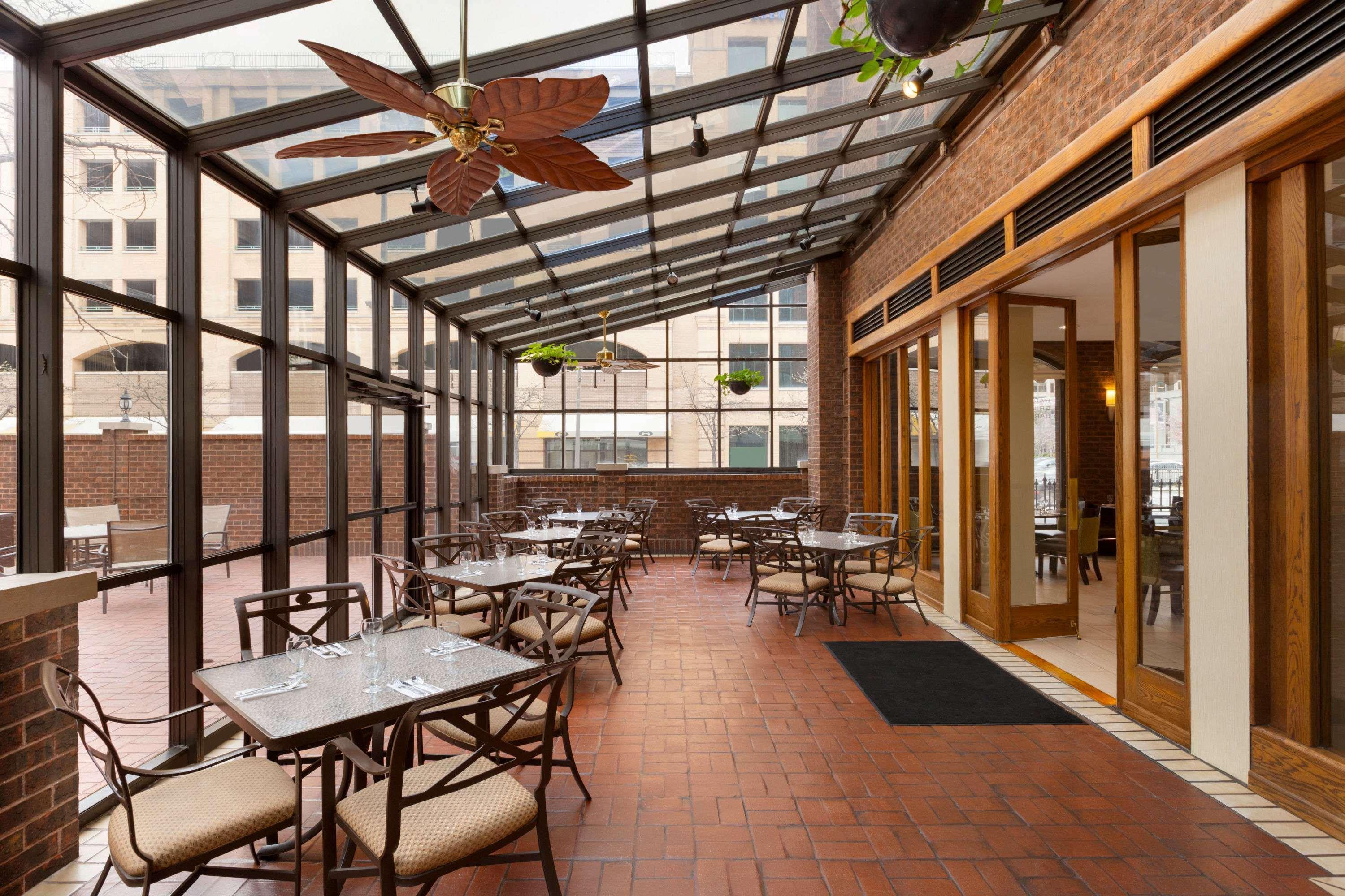 Days Inn By Wyndham Baltimore Inner Harbor Εξωτερικό φωτογραφία