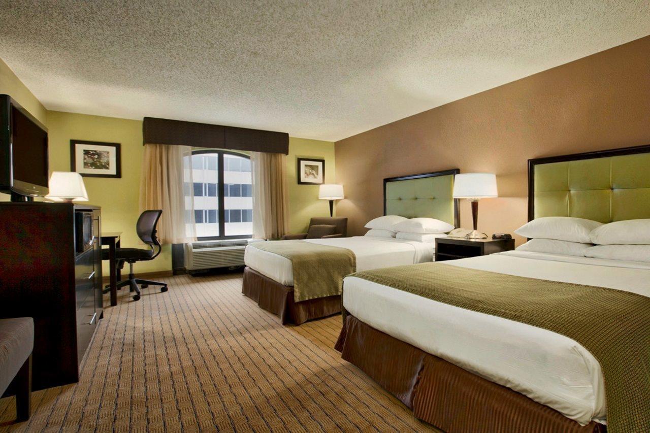 Days Inn By Wyndham Baltimore Inner Harbor Εξωτερικό φωτογραφία
