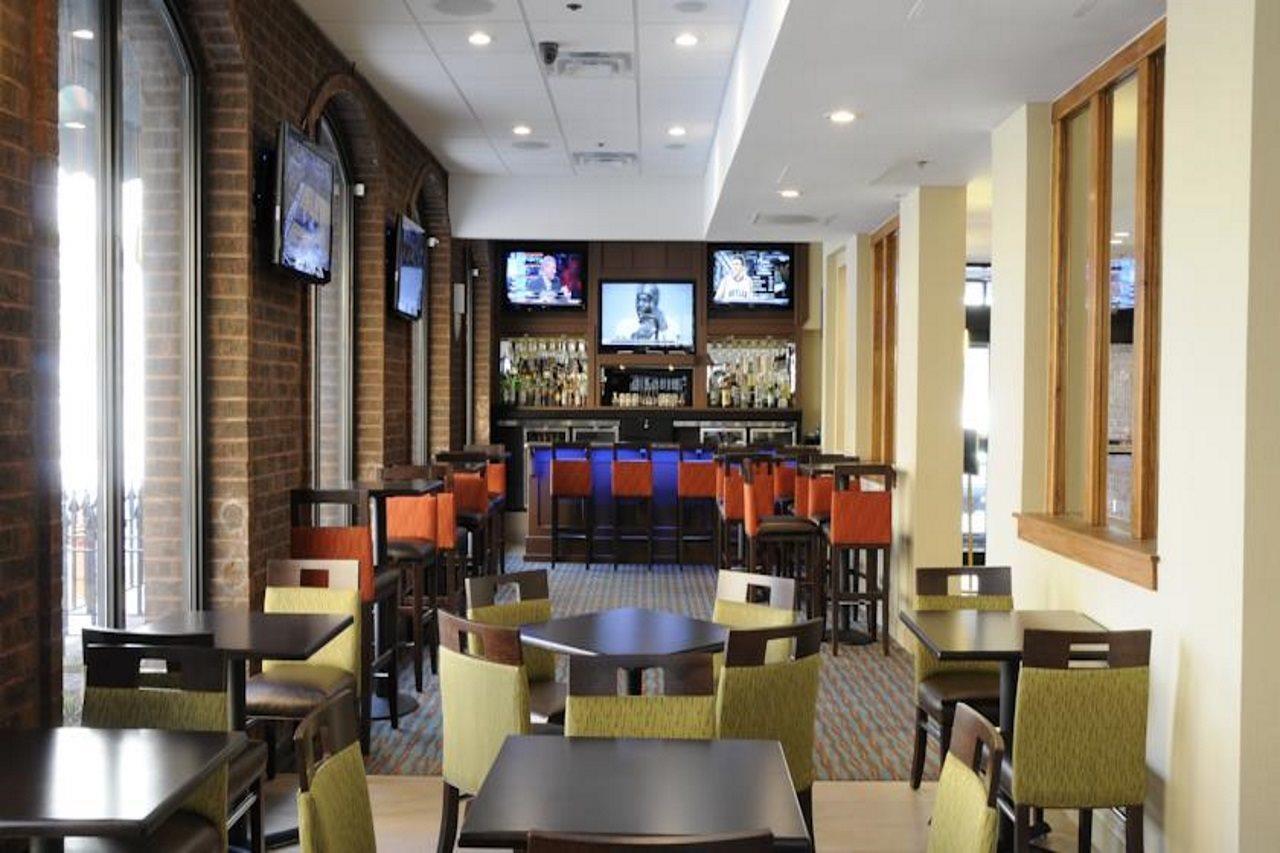 Days Inn By Wyndham Baltimore Inner Harbor Εξωτερικό φωτογραφία