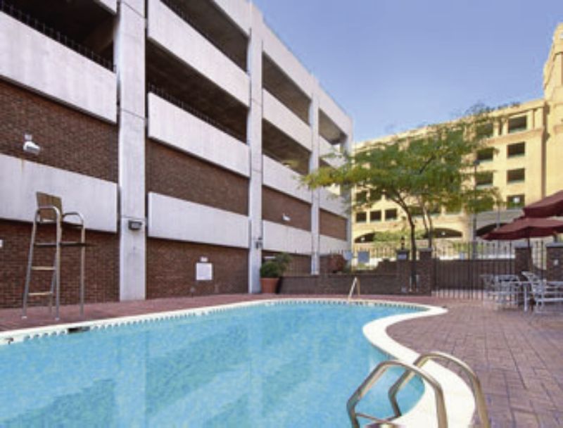 Days Inn By Wyndham Baltimore Inner Harbor Εξωτερικό φωτογραφία
